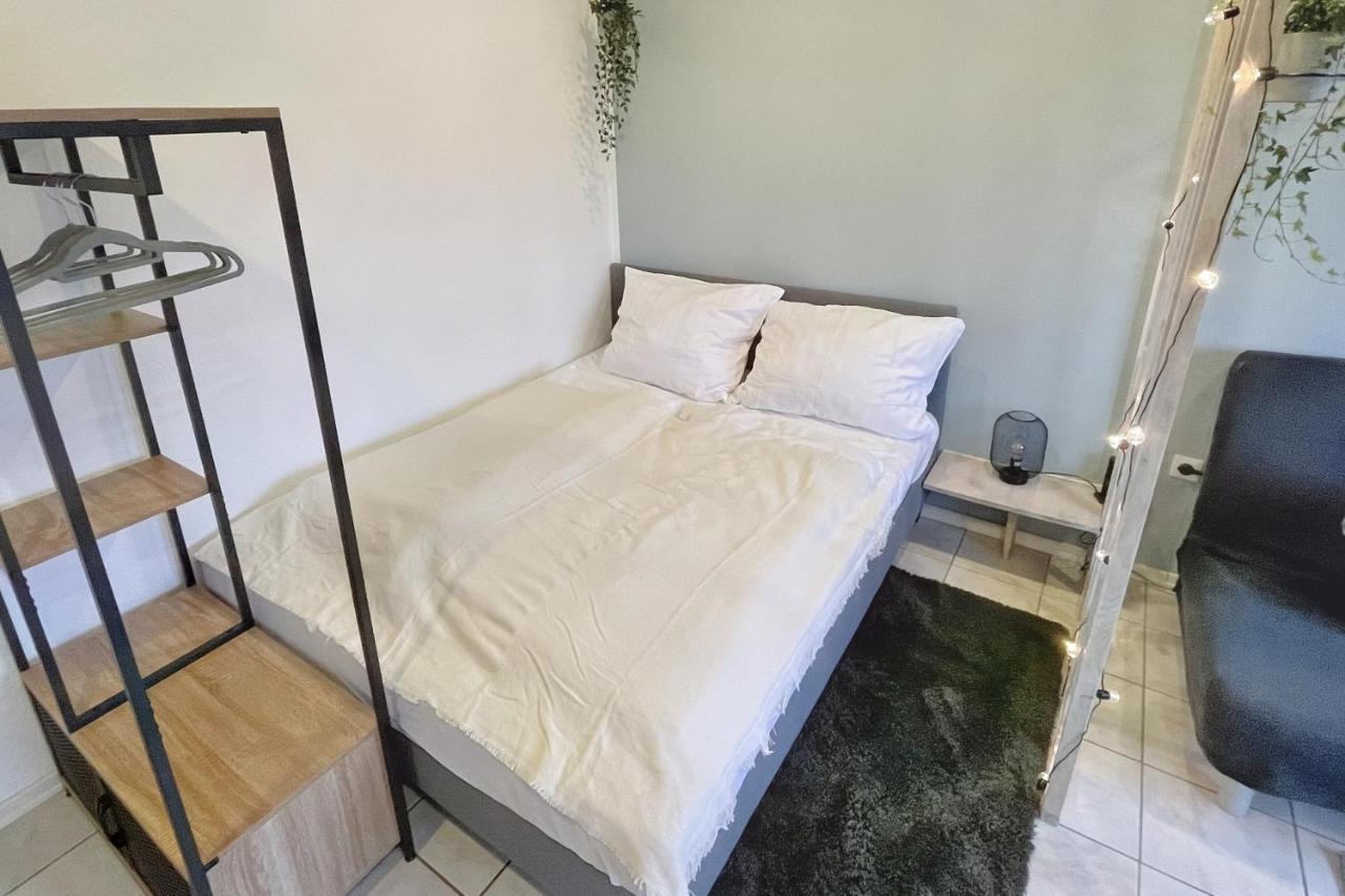 Ruhiges Naturparadies Fuer 4 Mit Kueche Schreibtisch Und Boxbett Wetter  Exterior photo